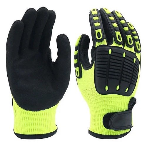 Impact Gloves in Deira
